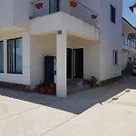 Arena Dotro Hotel