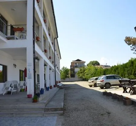 Arena Dotro Hotel *