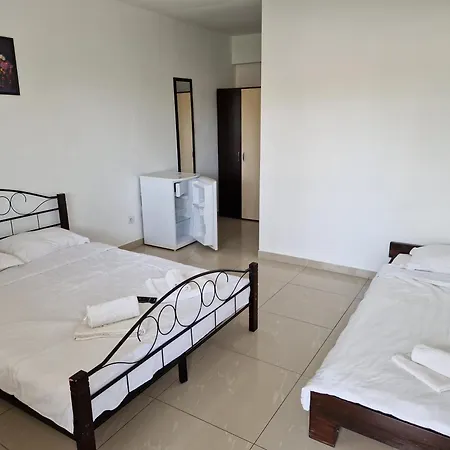 Hotel Arena Dotro *