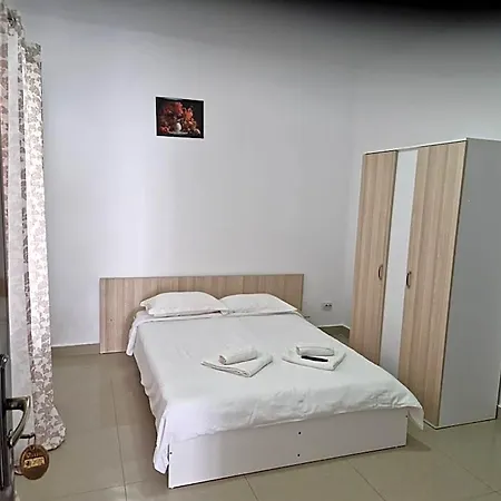 Arena Dotro Hotel *