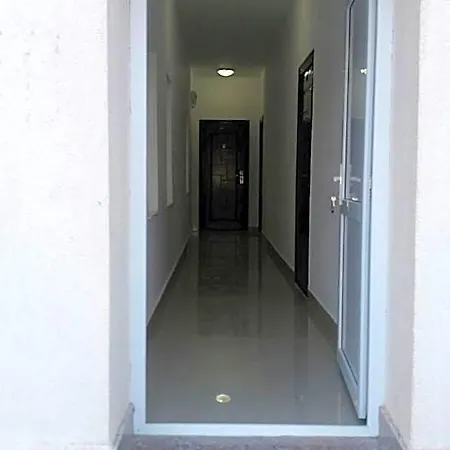 Arena Dotro Hotel *