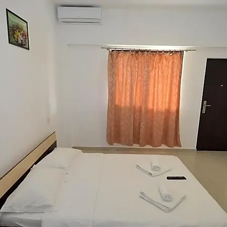 Arena Dotro Hotel